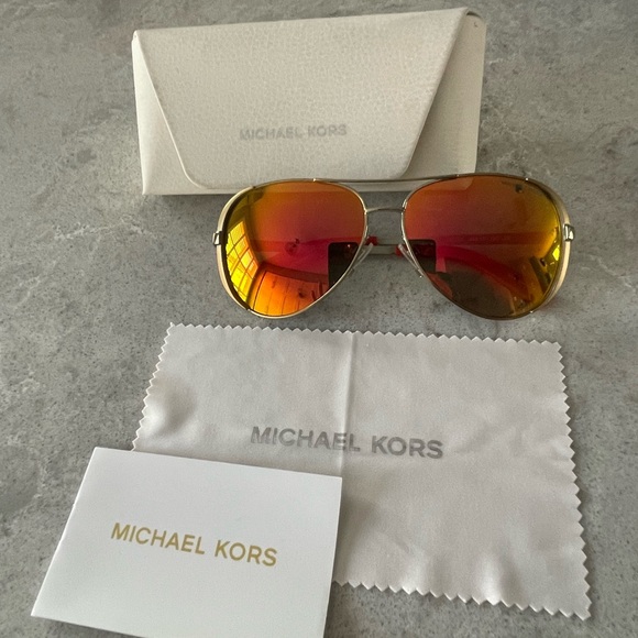 Michael Kors Chelsea Pilot Sunglasses - Gold/Orange Mirror Women’s - Picture 1 of 3